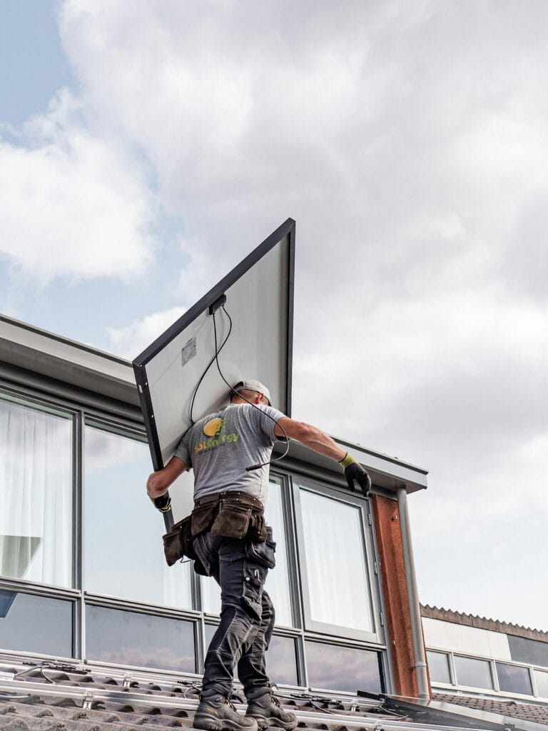 Choosing the Best Solar Panels & Installers in Australia 